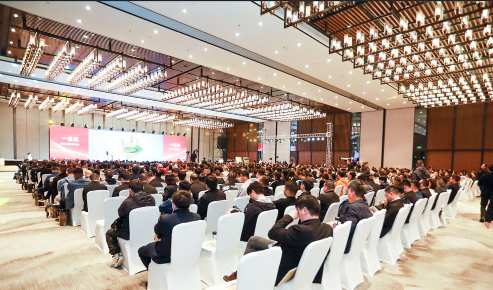 西牛皮千人大會(huì)，一品能暢行天下！