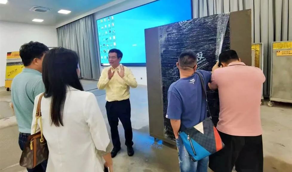 西牛皮防水（欽州）科技園迎來北海市民峰養(yǎng)殖有限公司、廣西合浦縣黑大帥養(yǎng)殖有限公司一行考察交流