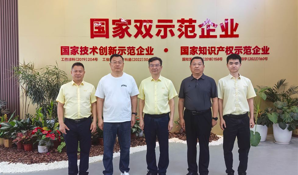 西牛皮科技園迎來臨沂市河東區(qū)農高區(qū)管委會領導一行